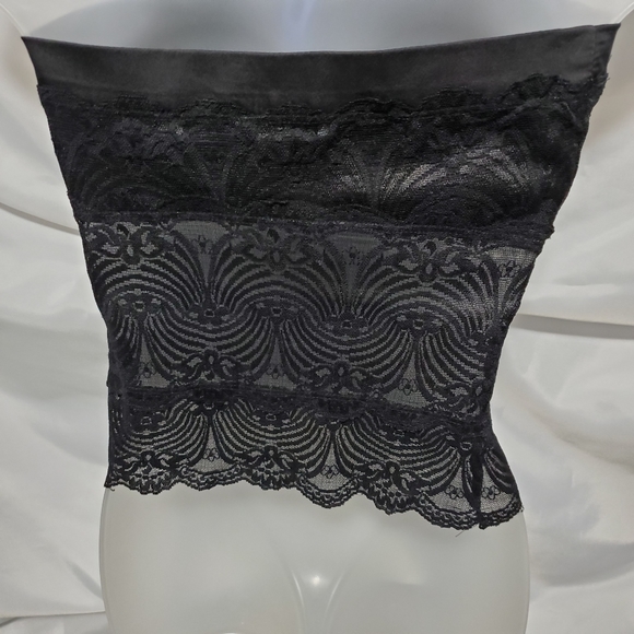 EUC BEBE BLACK CROP/TUBE TOP W/LACE SIZE MEDIUM - Picture 4 of 6